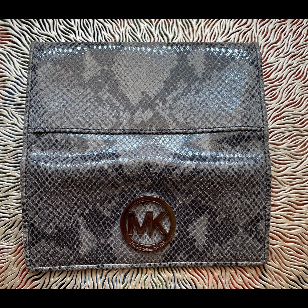 Michael Kors python embossed wallet. - Picture 2 of 7